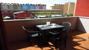 Bright studio with terrace and shared pool-Beahost